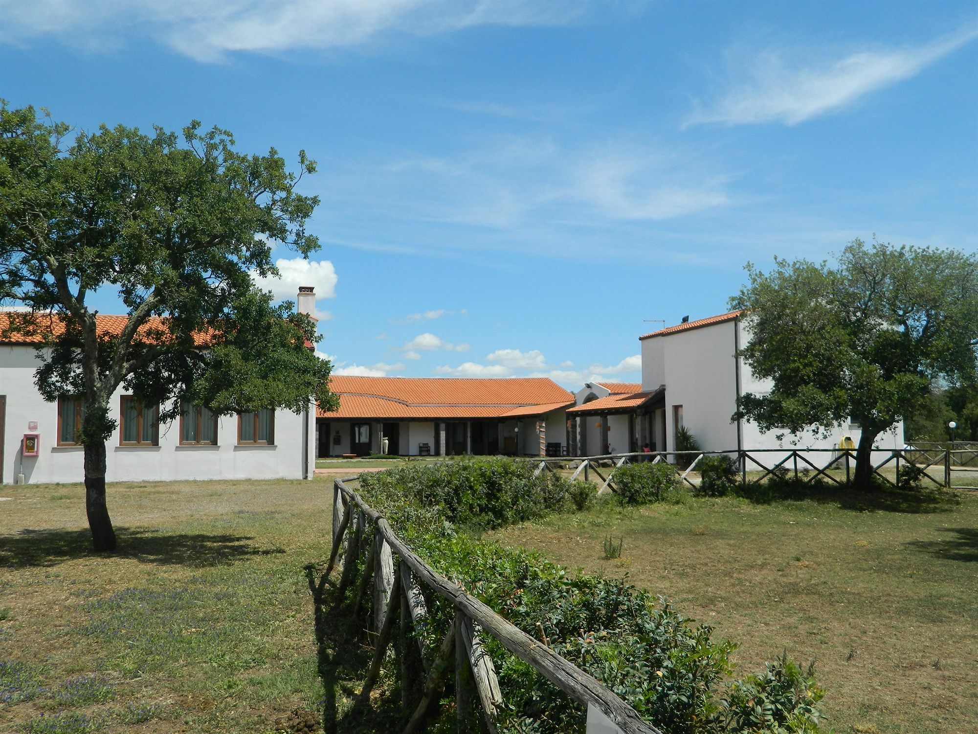 Hotel Su Baione Abbasanta Exterior foto